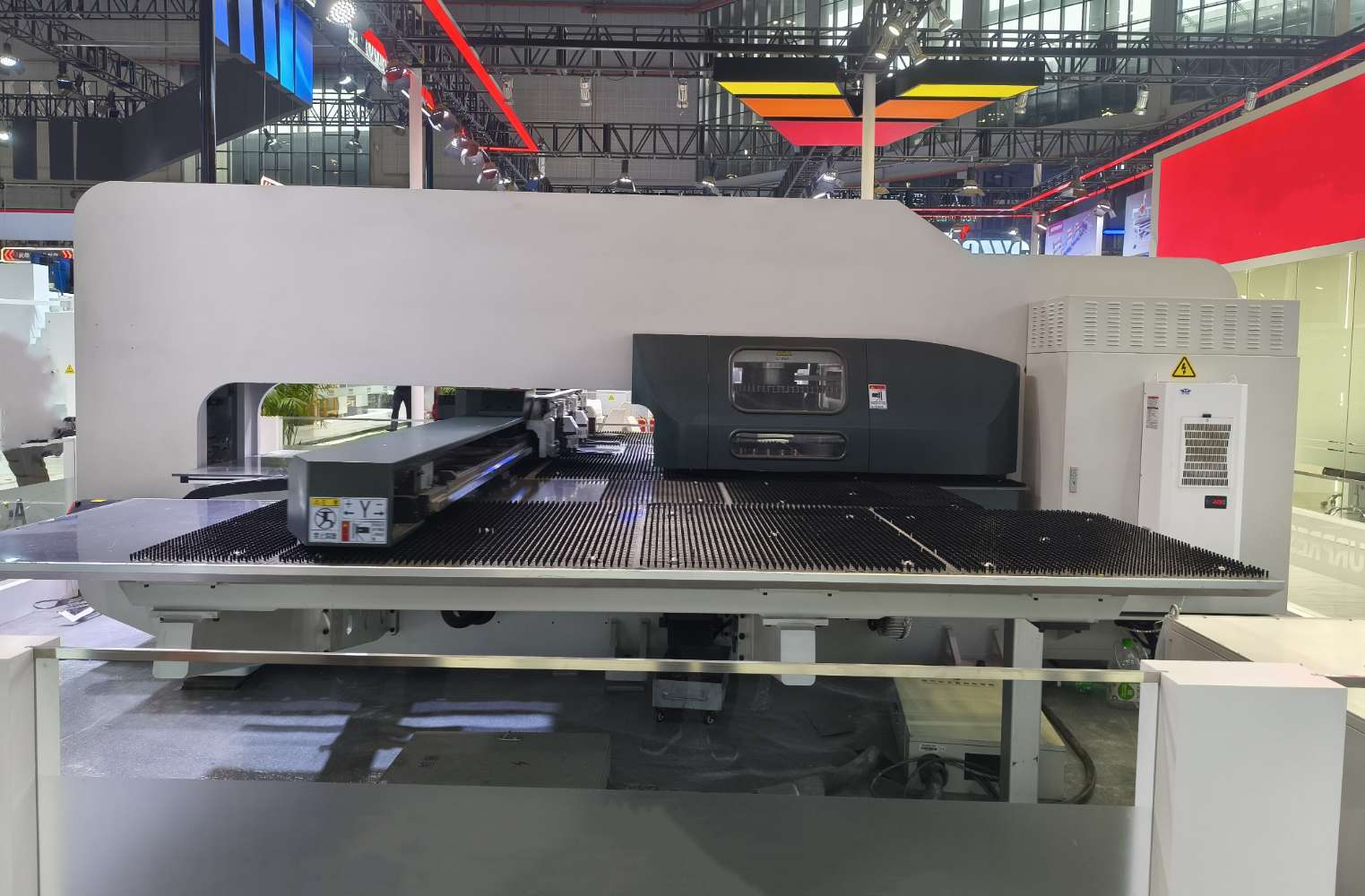 B工位轉塔絲模具